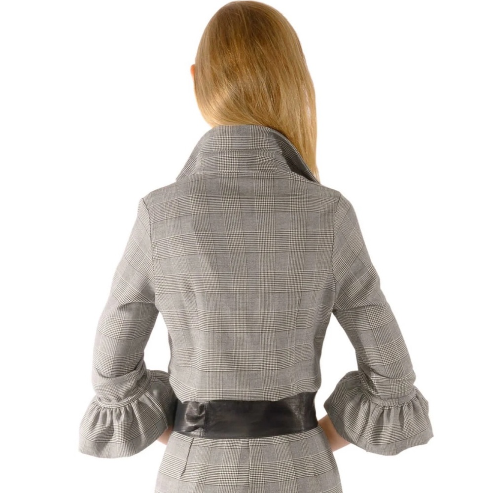 LAST CHANCE | Gretchen Scott Designs Wall Streeter Priss Blouse in Black/White - Picture 3 of 8